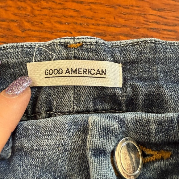Good American size 2/26 medium wash skinny fit Blue Jeans distressed - Picture 8 of 9